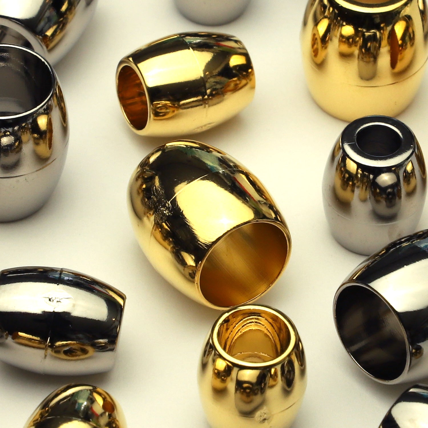 FUJIYAMA RIBBON ABS Cord End approx.16x14mm 2 Pieces