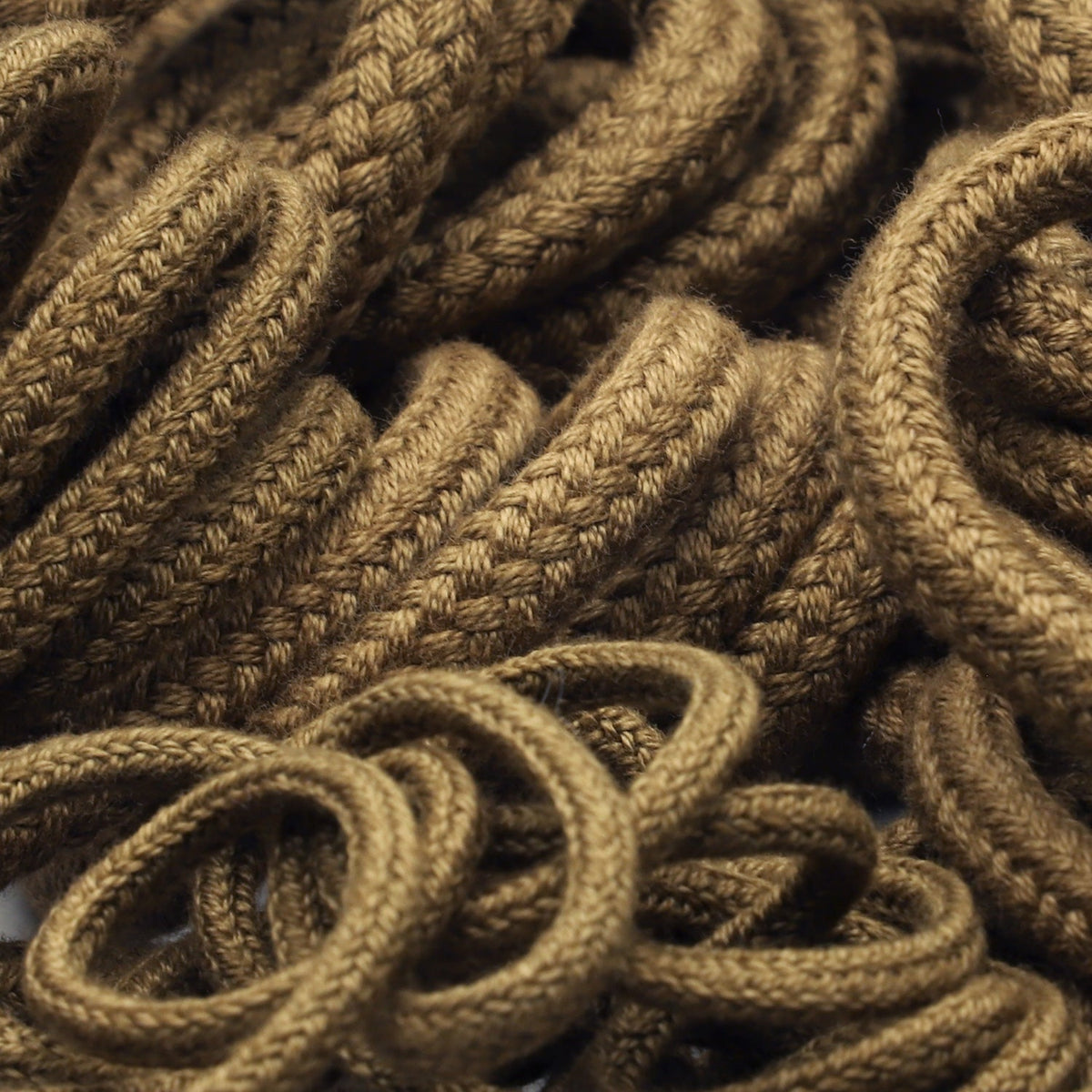 FUJIYAMA RIBBON [Sample] Cotton Spindle Cord approx.2mm (5/64&quot;) 2.5 Meters Cut Brown