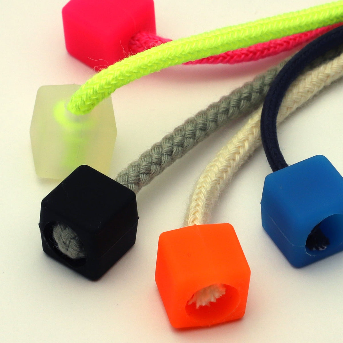 FUJIYAMA RIBBON Silicone Cord End 11mm 2 Pieces