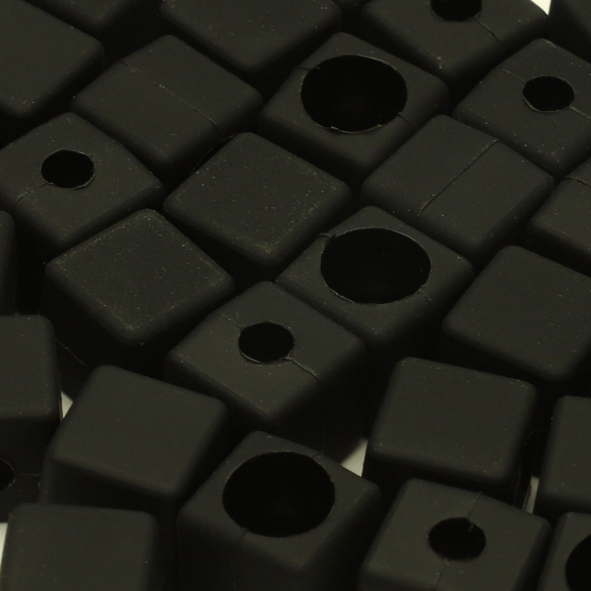 FUJIYAMA RIBBON Silicone Cord End 11mm 2 Pieces Black