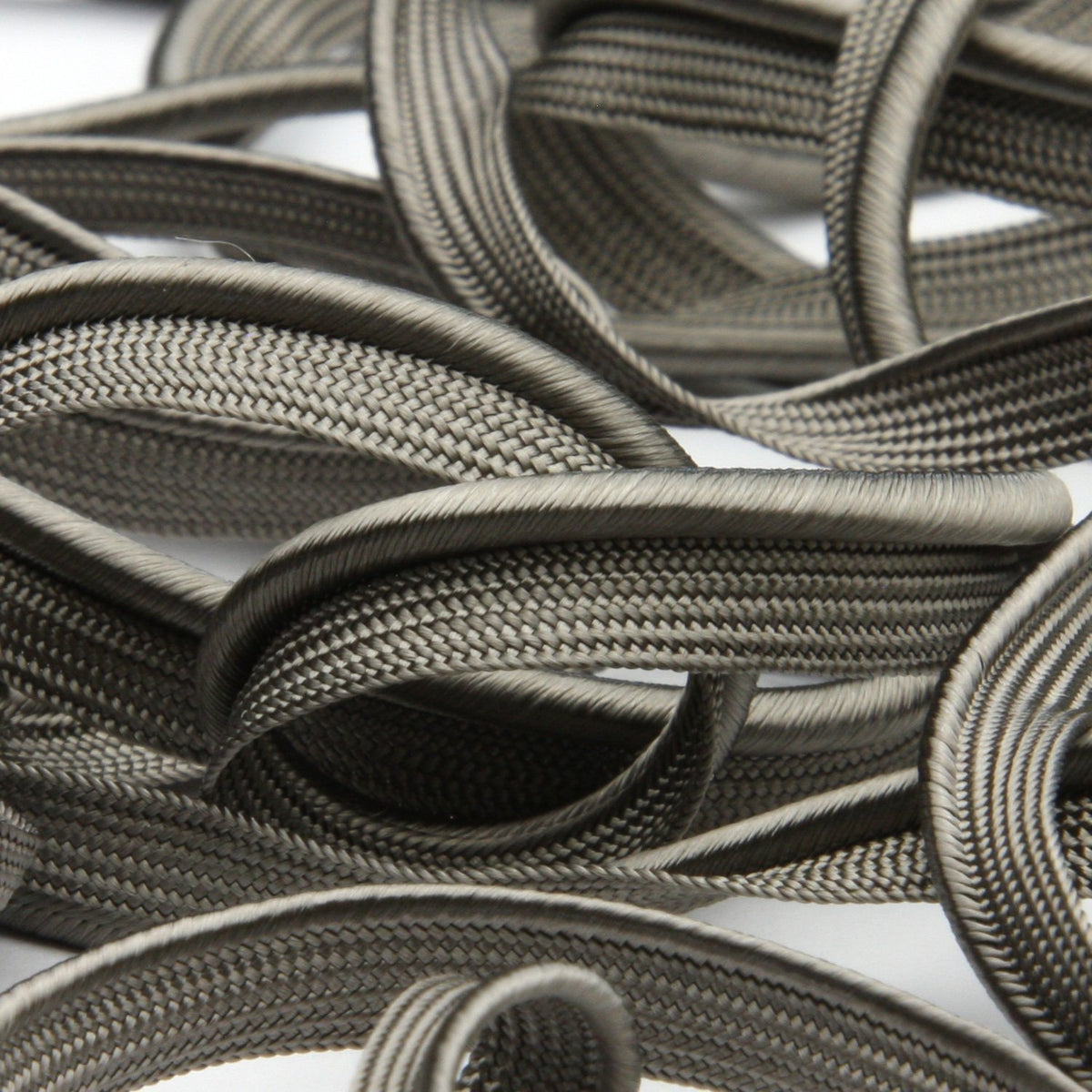 FUJIYAMA RIBBON Rayon Piping approx.8mm 9.14 Meters Roll Gray