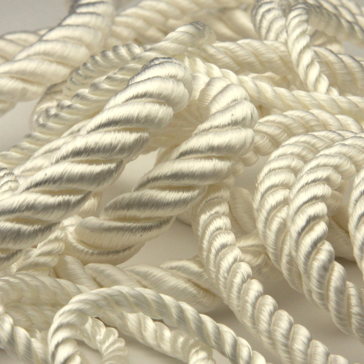 FUJIYAMA RIBBON Rayon Twist Cord approx.6.5mm 9.14 Meters Roll White