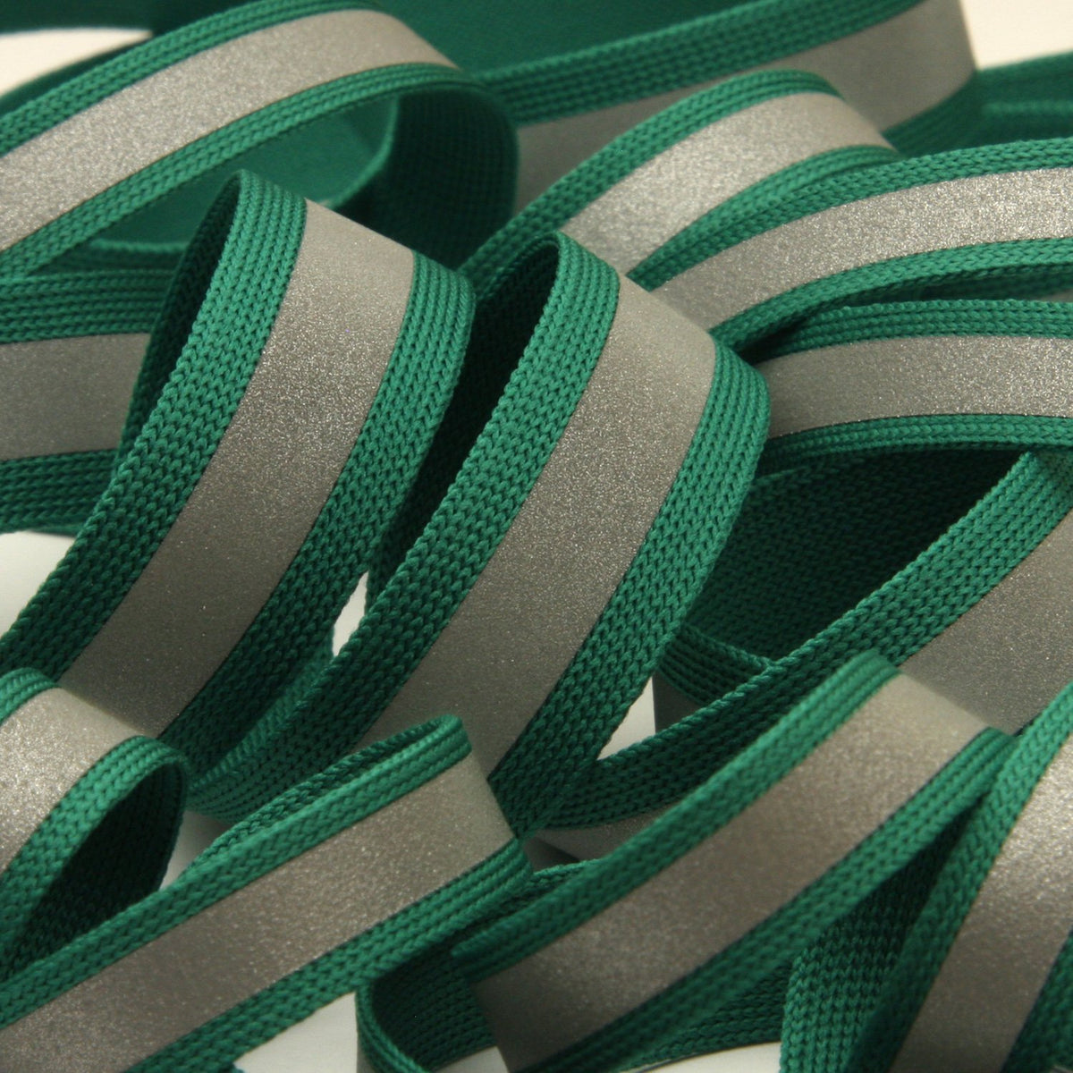 FUJIYAMA RIBBON Reflect Knit Tape 9mm 9.14 Meters Roll Peacock Green