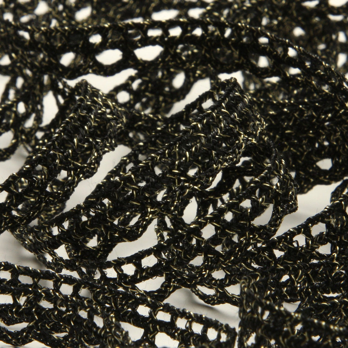 FUJIYAMA RIBBON [Sample] Antique Metallic Torchon Lace approx.8mm (5/16&quot;) 3 Meters Cut Black / Champagne Gold