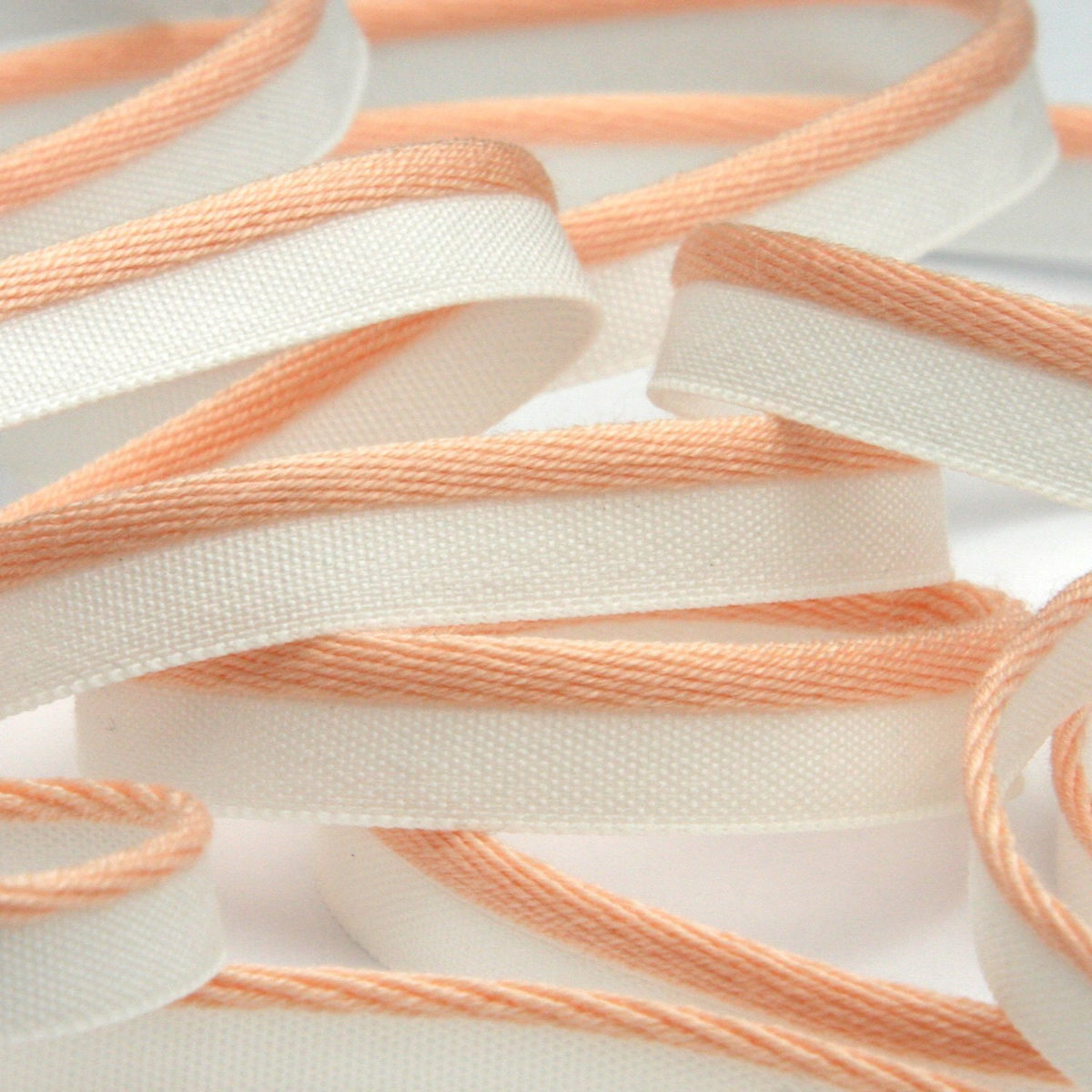 FUJIYAMA RIBBON [Sample] Bright Piping (FY-1014) 9mm 3 Meters Cut Peach / White
