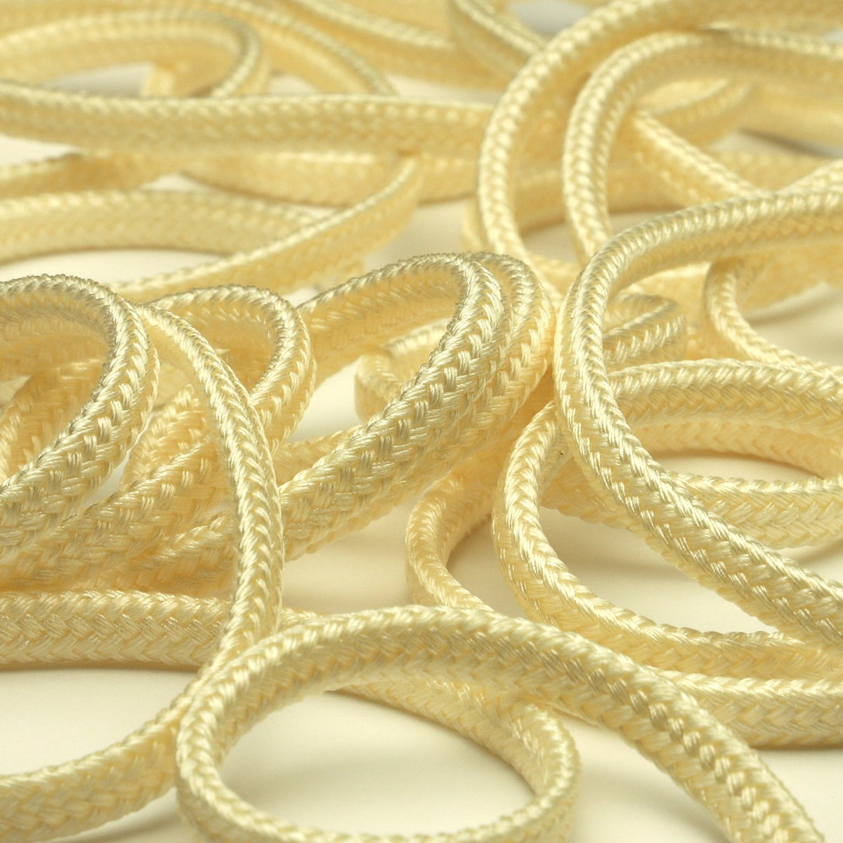 FUJIYAMA RIBBON [Sample] Bright Spindle Cord approx.4.5mm (3/16&quot;) 3 Meters Cut Ecru Beige