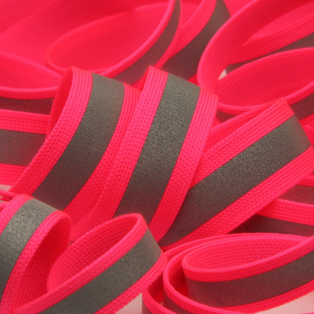 FUJIYAMA RIBBON [Sample] Reflect Knit Tape 15mm (19/32&quot;) 3 Meters Cut Fluorescence Pink