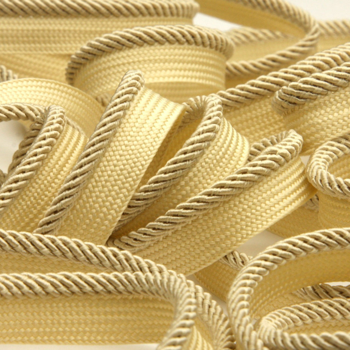 FUJIYAMA RIBBON [Sample] Twill Piping approx.11mm (7/16&quot;) 3 Meters Cut Light Beige