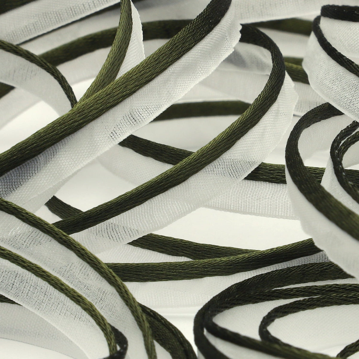 FUJIYAMA RIBBON See-Through Piping approx.8mm (5/16&quot;) 9.14 Meters Roll Olive Drab / White