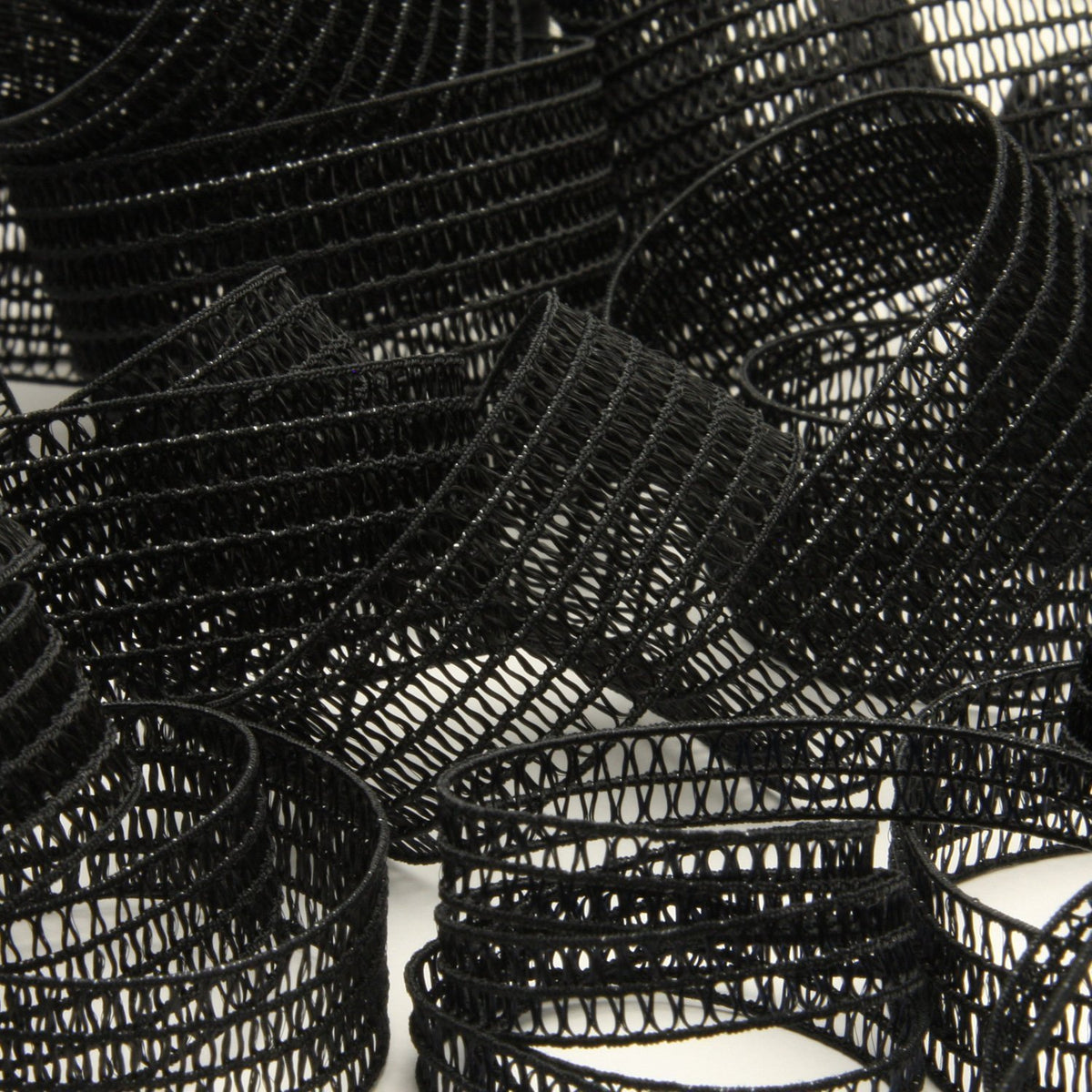 FUJIYAMA RIBBON Shirring Type Inside Belt approx.22mm 9.14 Meters Roll Black