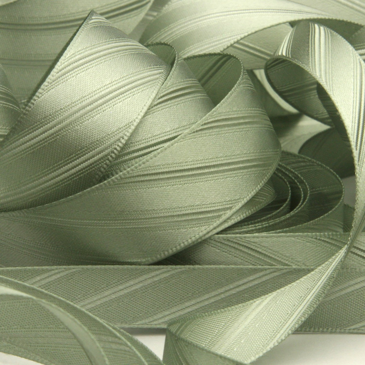 FUJIYAMA RIBBON Twill Satin Ribbon 25mm 9.14 Meters Roll Ice Green
