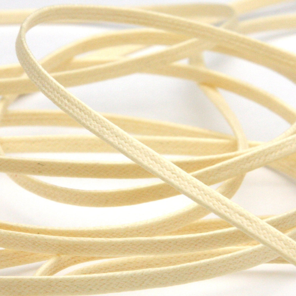 FUJIYAMA RIBBON Waxed Cord approx.3mm 9.14 Meters Roll Cream