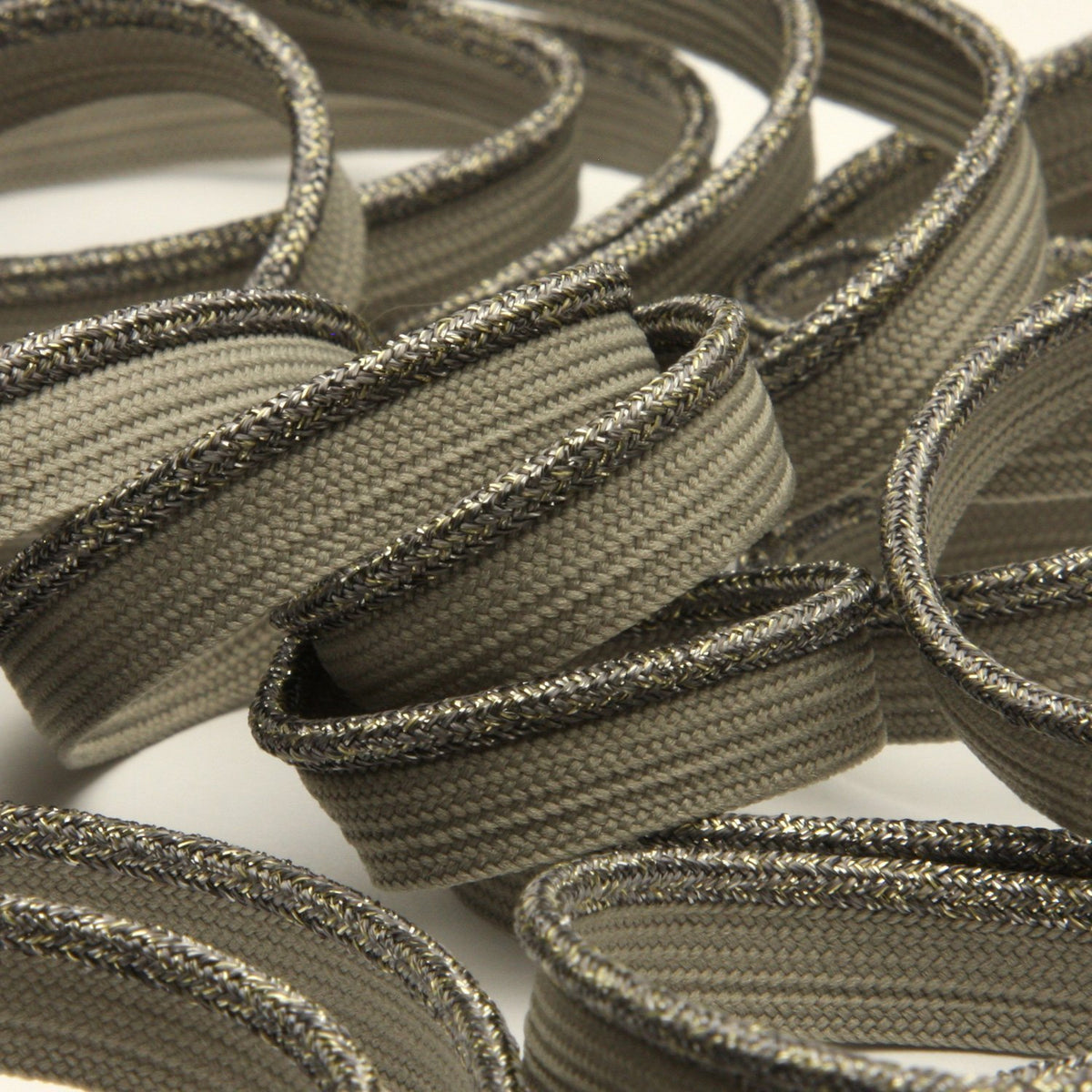 FUJIYAMA RIBBON [Wholesale] Antique Metallic Piping approx.9mm 30 Meters Roll Charcoal / Champagne Gold