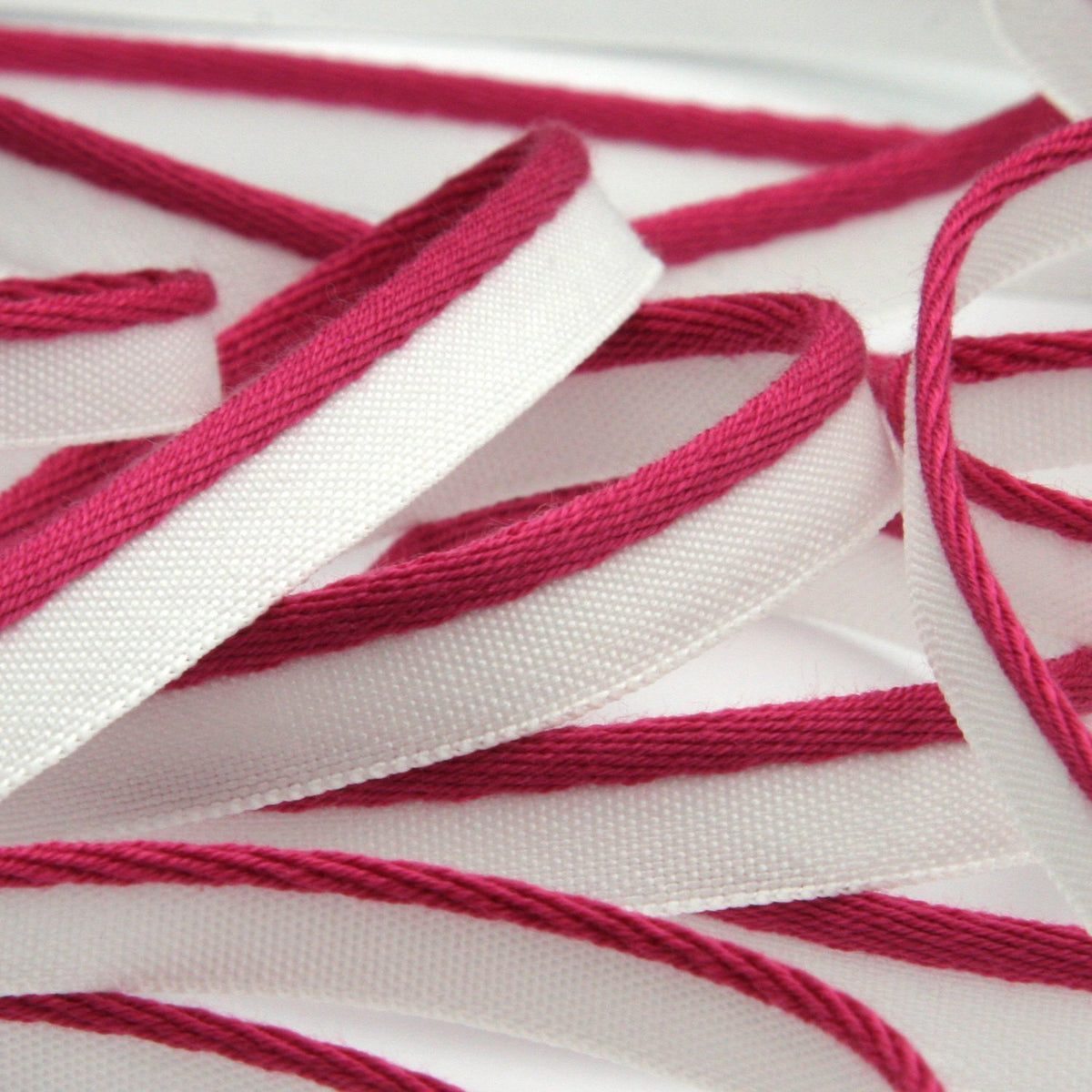 FUJIYAMA RIBBON [Wholesale] Bright Piping 9mm 30 Meters Roll Fuchsia Pink / White
