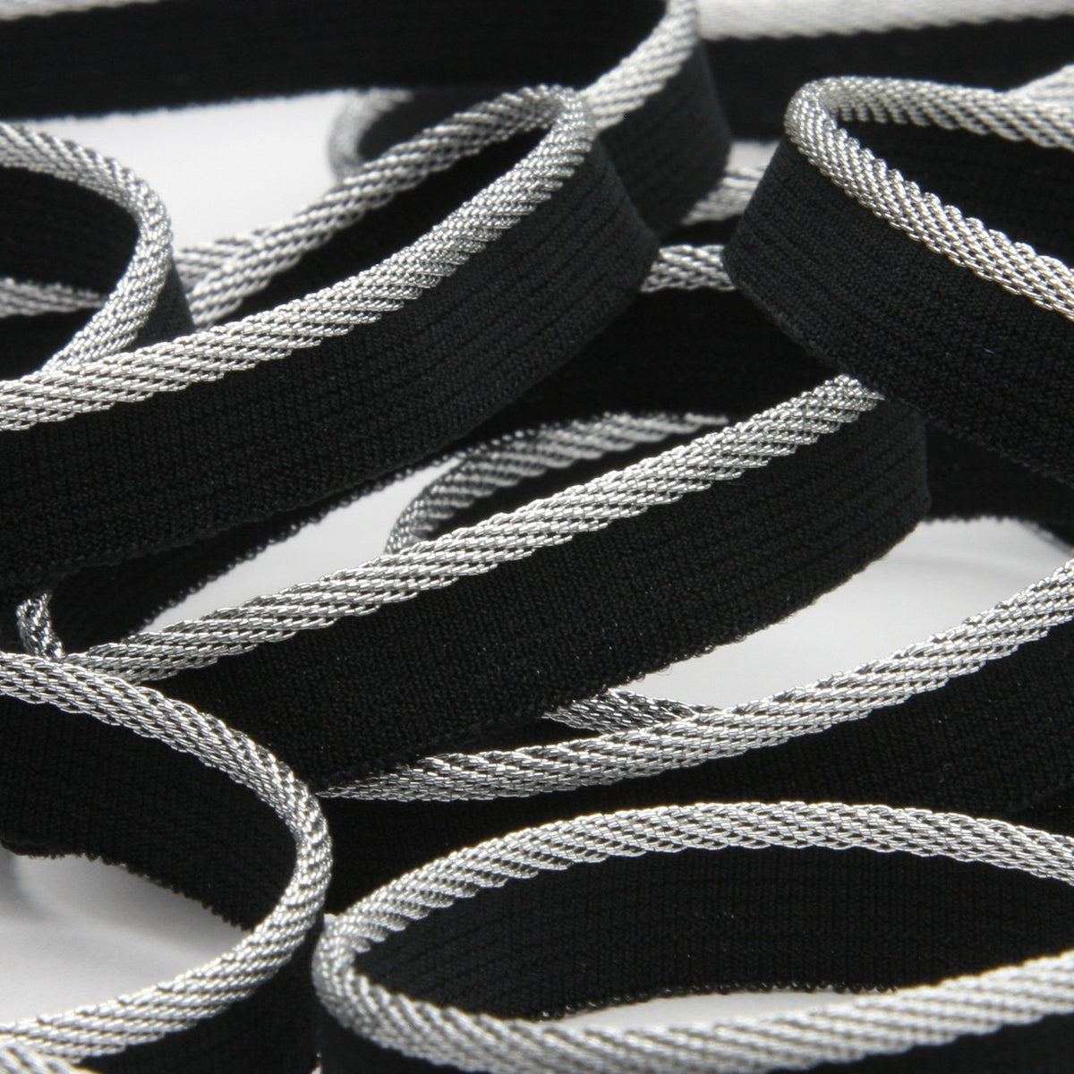 FUJIYAMA RIBBON [Wholesale] Metallic Stretch Piping approx.10mm 30 Meters Roll Silver / Black