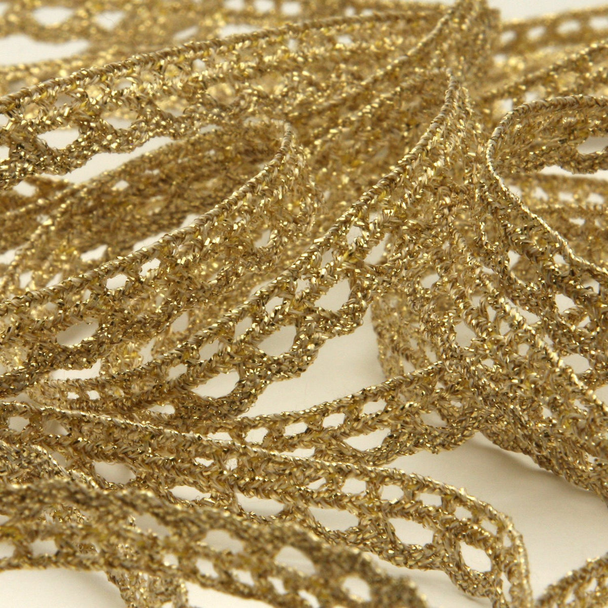 FUJIYAMA RIBBON [Wholesale] Metallic Torchon Lace approx.8mm 30 Meters Roll Gold