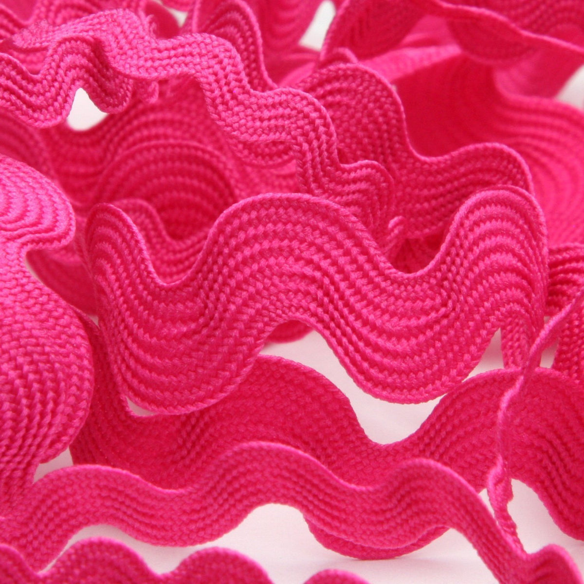 FUJIYAMA RIBBON [Wholesale] Polyester Zig-Zag Tape approx.12mm 30 Meters Roll Pink