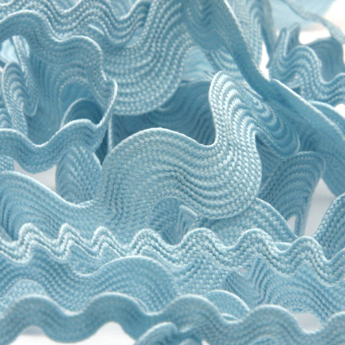 FUJIYAMA RIBBON [Wholesale] Polyester Zig-Zag Tape approx.5mm 30 Meters Roll Light Blue