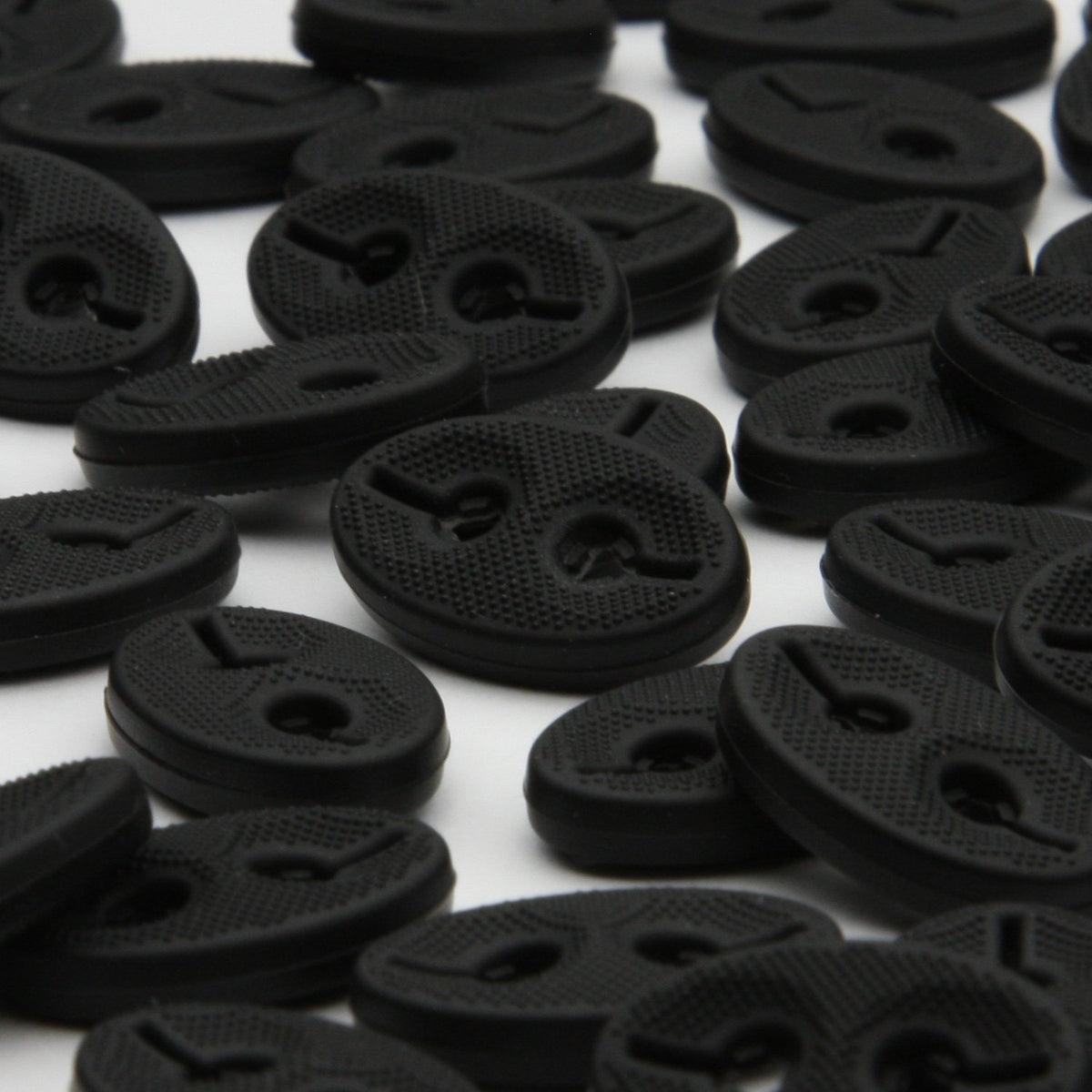 FUJIYAMA RIBBON [Wholesale] Silicone Cord Stopper 19x12mm 100 Pieces Black